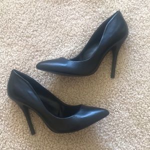 Steve Madden Black Stiletto